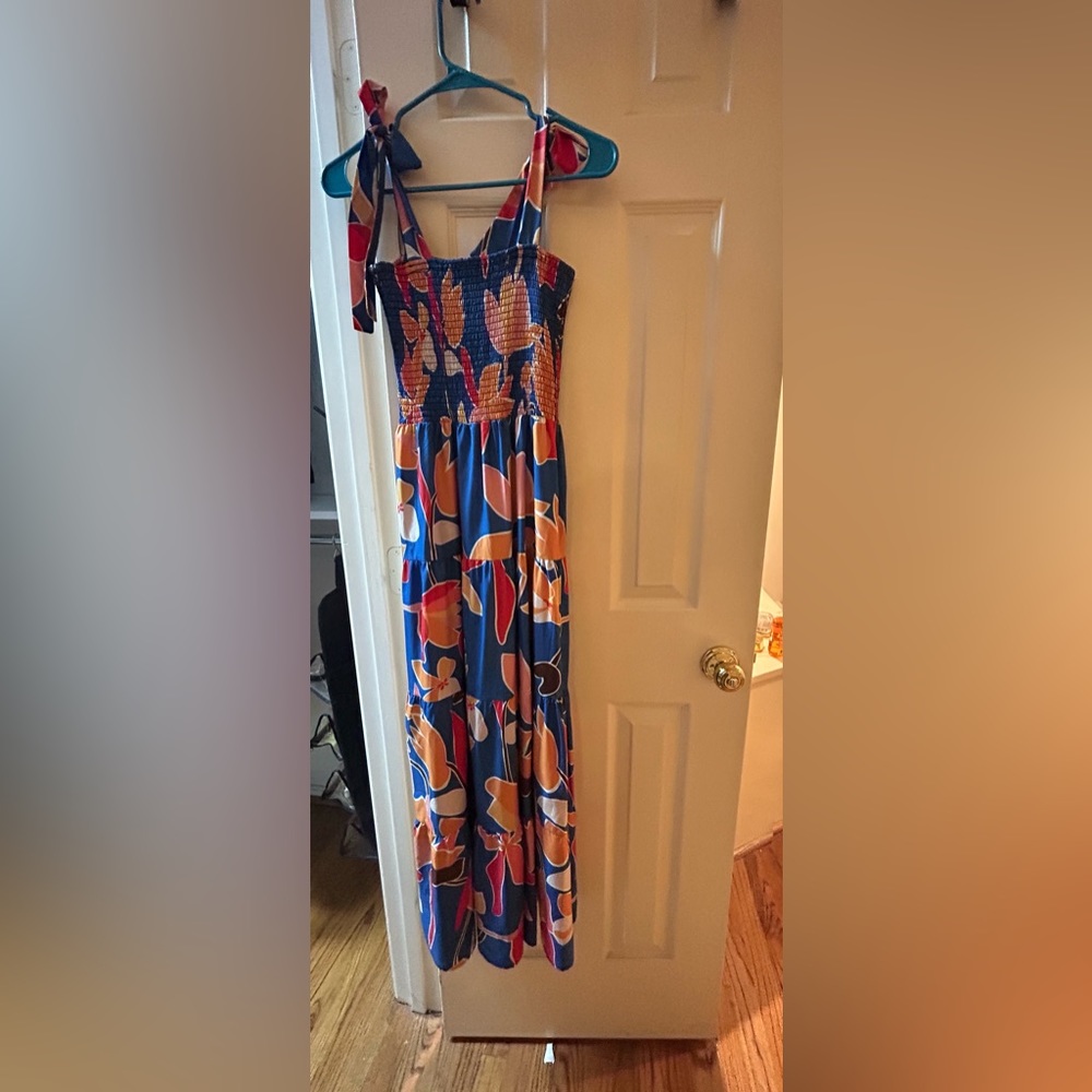 Sundress - Picture 5 of 6